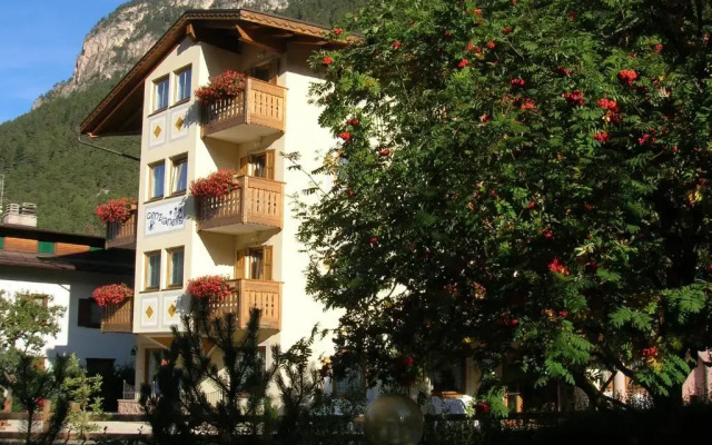 Hotel Genzianella