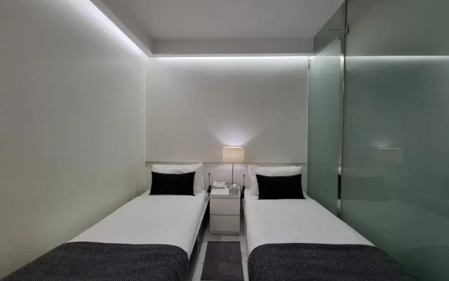 RB 466 Hotel
