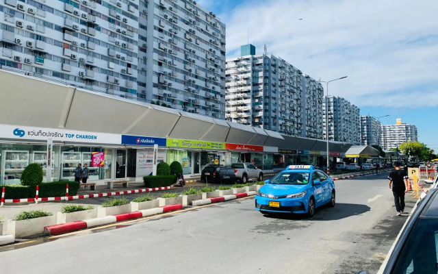 Muangthongthani Rental by Khun Dan