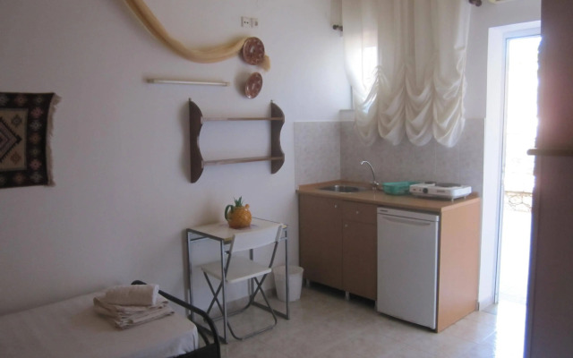 Vickys Studios Faliraki