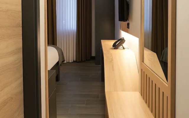 Rest by Dedeman Sapanca