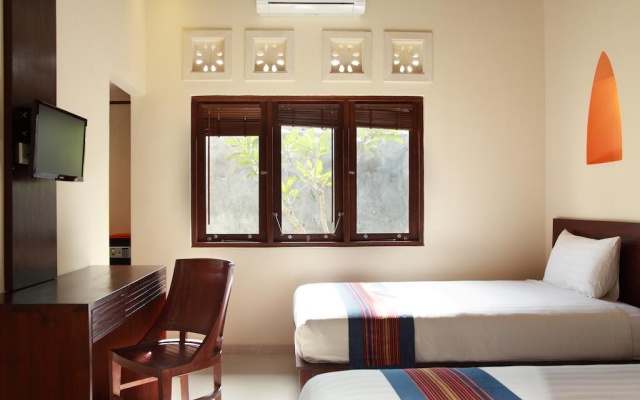 Puri Rinjani Bungalows – Guest Rooms – Kuta