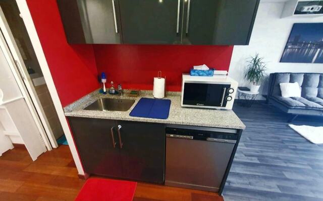 Studio in Poissy, With Wifi