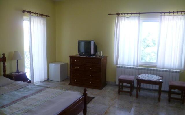 Yaneva Hotel