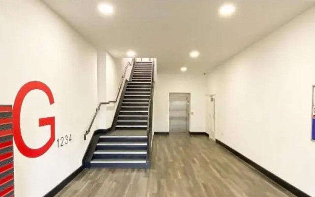Cozy West Bromwich Apartment by High Street