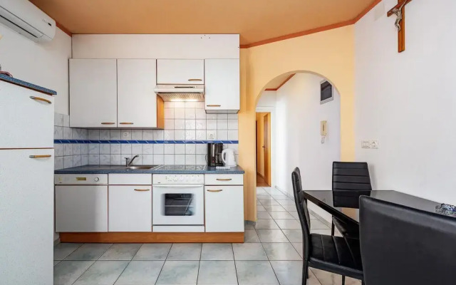 Amazing Apartment in Duba With Wifi and 1 Bedrooms