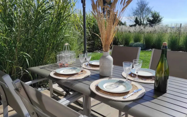 New House, Between sea and Countryside, Etretat