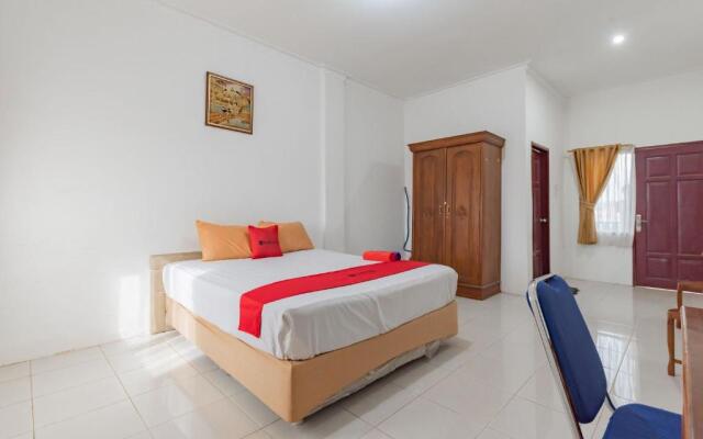 RedDoorz near Samarinda Square