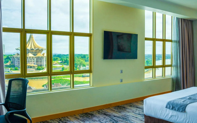 The Waterfront Hotel
