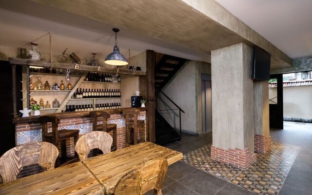 Old Side Boutique Hotel