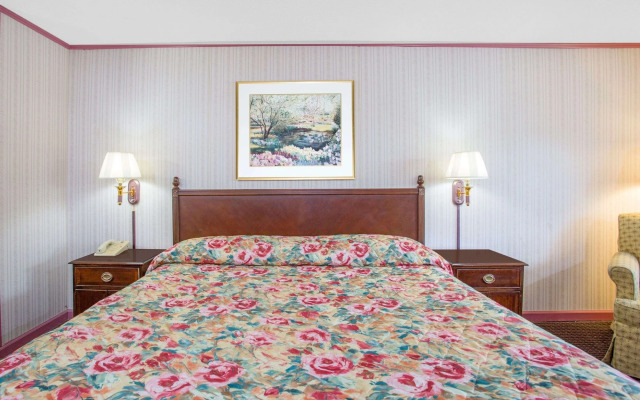 Knights Inn Mount Airy