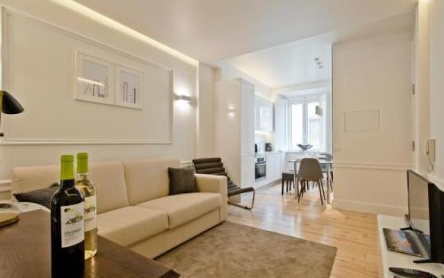 Bmyguest - Exclusive Downtown Apartment