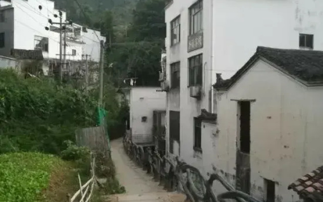 Wuyuan Xingfu Inn