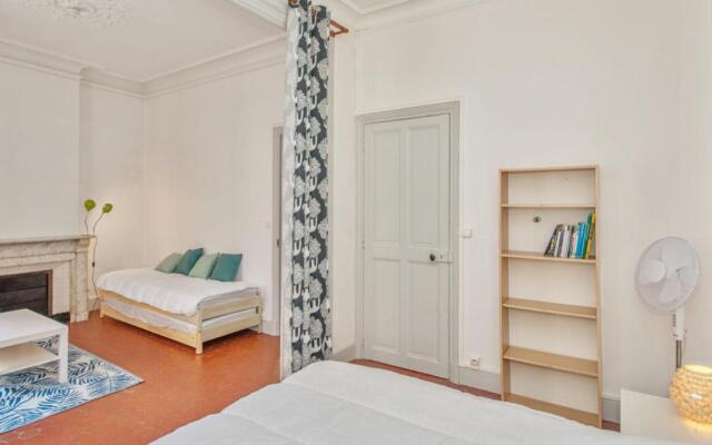 Bright 2-bedroom in the heart of Avignon - Welkeys