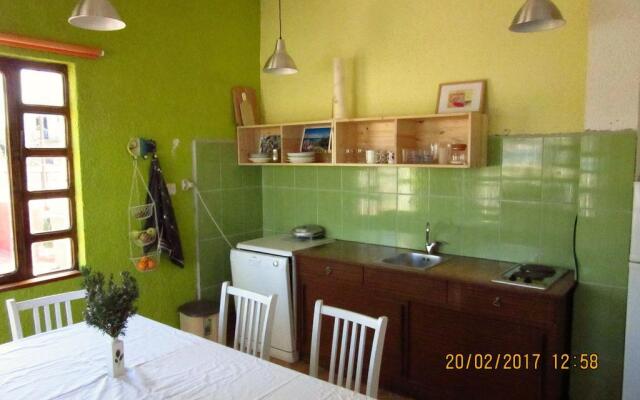 Basil Apartments And Rooms