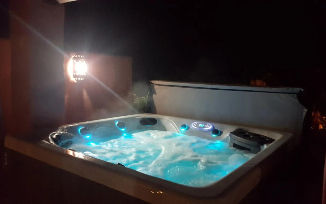 Menara Beach Penthouse Apartment