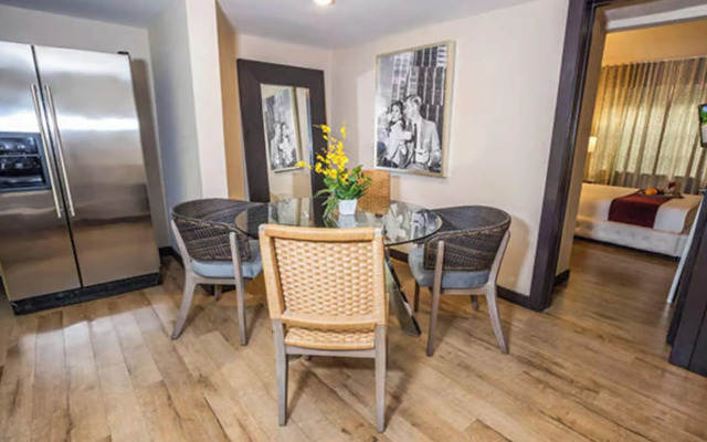 The Shoreline Suites