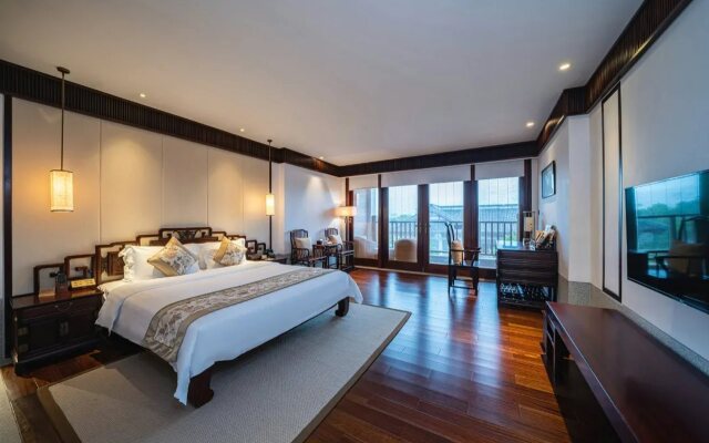 Yunfu Xinxing Chanquan Resort Hotel