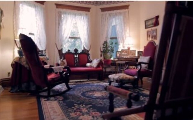 Victorian Lace Bed & Breakfast