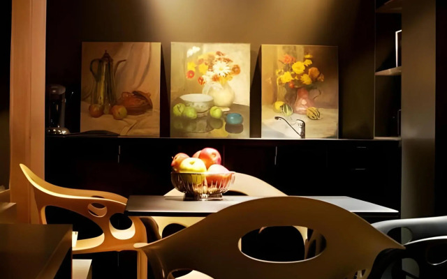 Studio 17