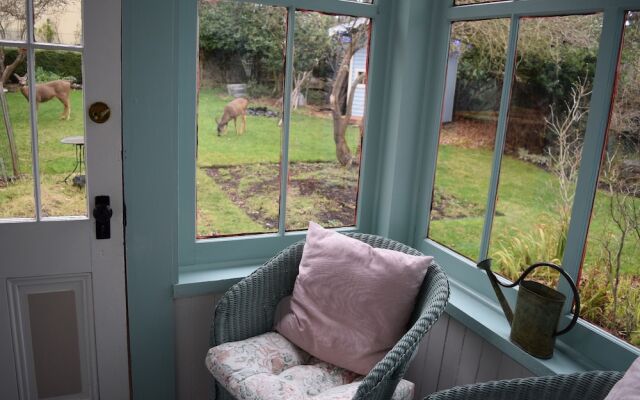 Blue Gull Inn Bed and Breakfast