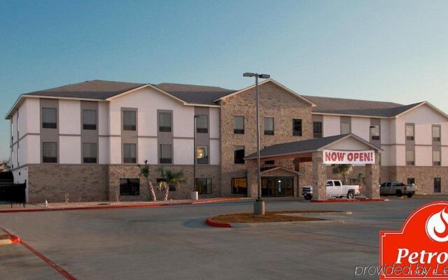 Baymont Inn and Suites Cotulla