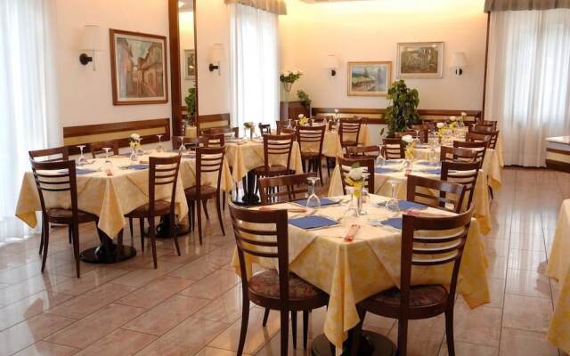 Hotel Crocenzi