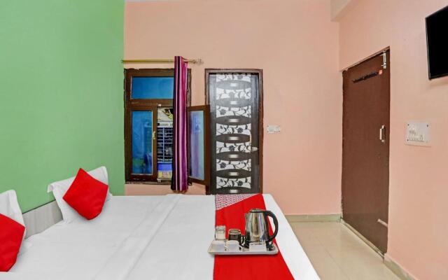 OYO Flagship 701876 Second Home Guest House