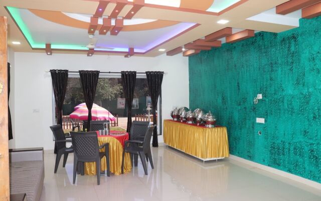 OYO 75800 The Royal Mini Resort