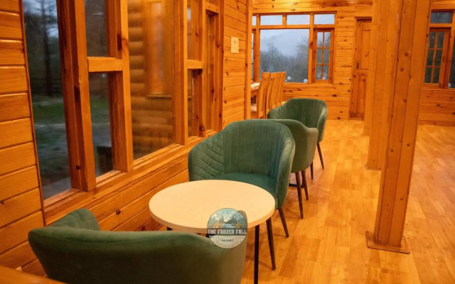 The FrozenFall Resort - Gulmarg