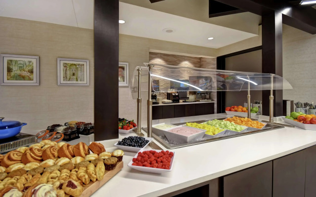 Embassy Suites Little Rock