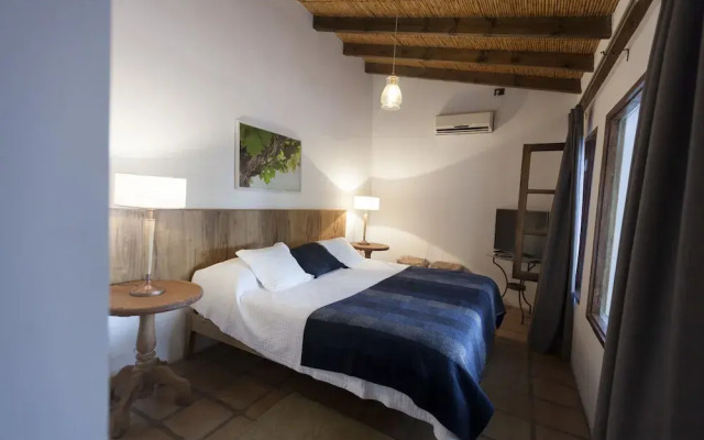 El Porvenir Casa de Bodega