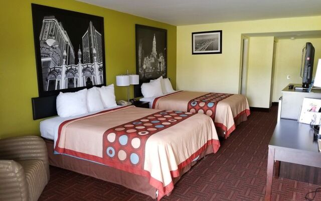 Super 8 by Wyndham Bellmawr NJ/Philadelphia PA Area