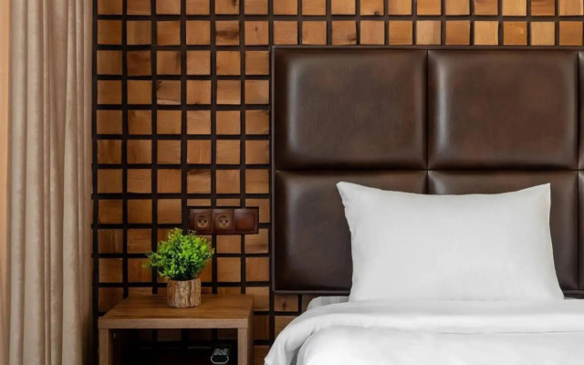 Апартаменты в отеле Red Wood (Ред Вуд)