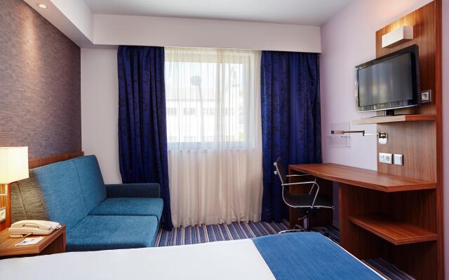 Holiday Inn Express Lisbon - Alfragide by IHG