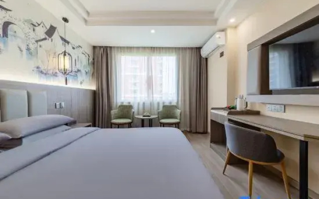 Huaju Hotel (Haining Haichang Road subway station store)