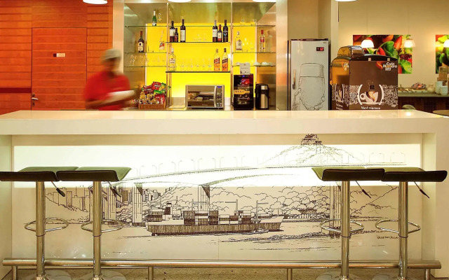 ibis Vitoria Praia de Camburi