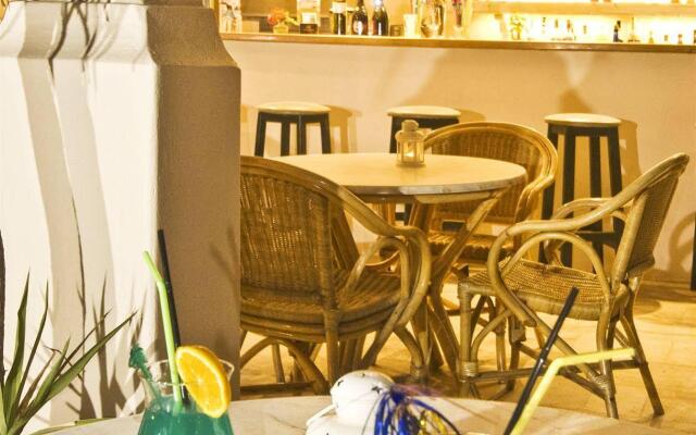 Strogili Hotel - Adults Only