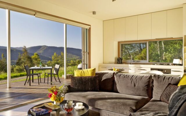 The Buckland - Studio Retreat