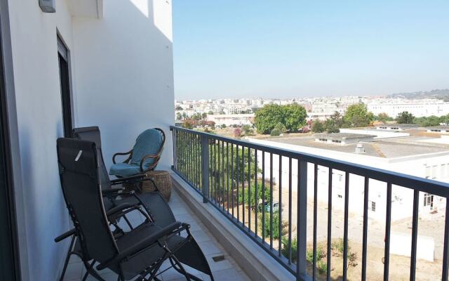 B04 - Luxury 2 bed with top terrace pool by DreamAlgarve