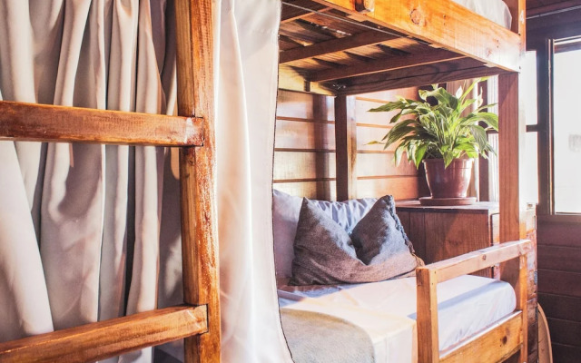 Nomades beach - Adventure Hostels