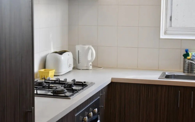 Stylish 1 Bedroom Apartment In Leafy Hawthorn