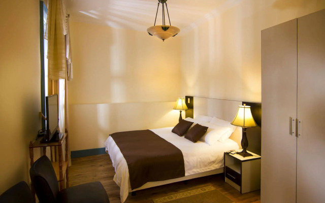 Del Parque Hotel & Suites