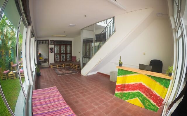 Groove House