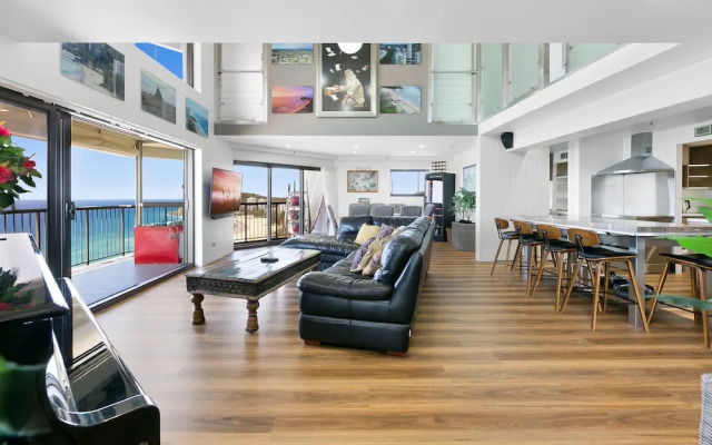 Burleigh Esplanade Beachfront Apartments