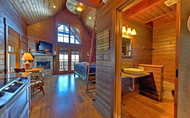 Wild Turkey's Roost - 1 Br Cabin