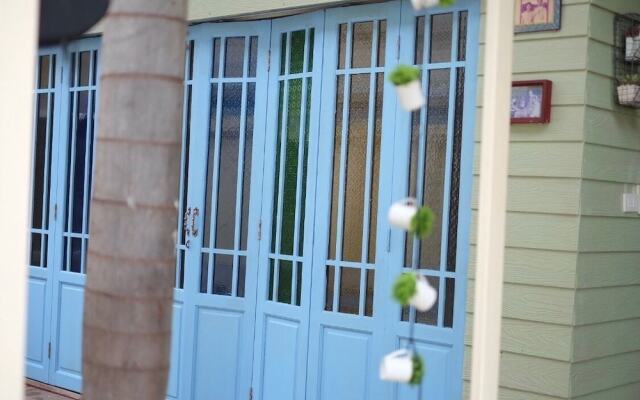 RoomQuest Amphawa Floating Market