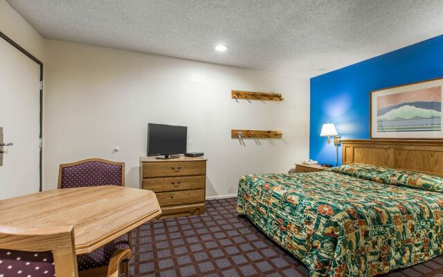 Econo Lodge Wildwood Inn