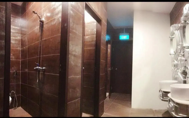 Atlantis Pods at Little India