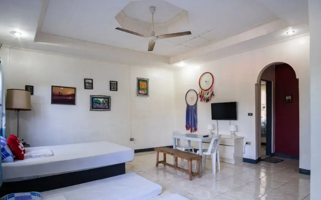 RX Hostel by ZEN Rooms